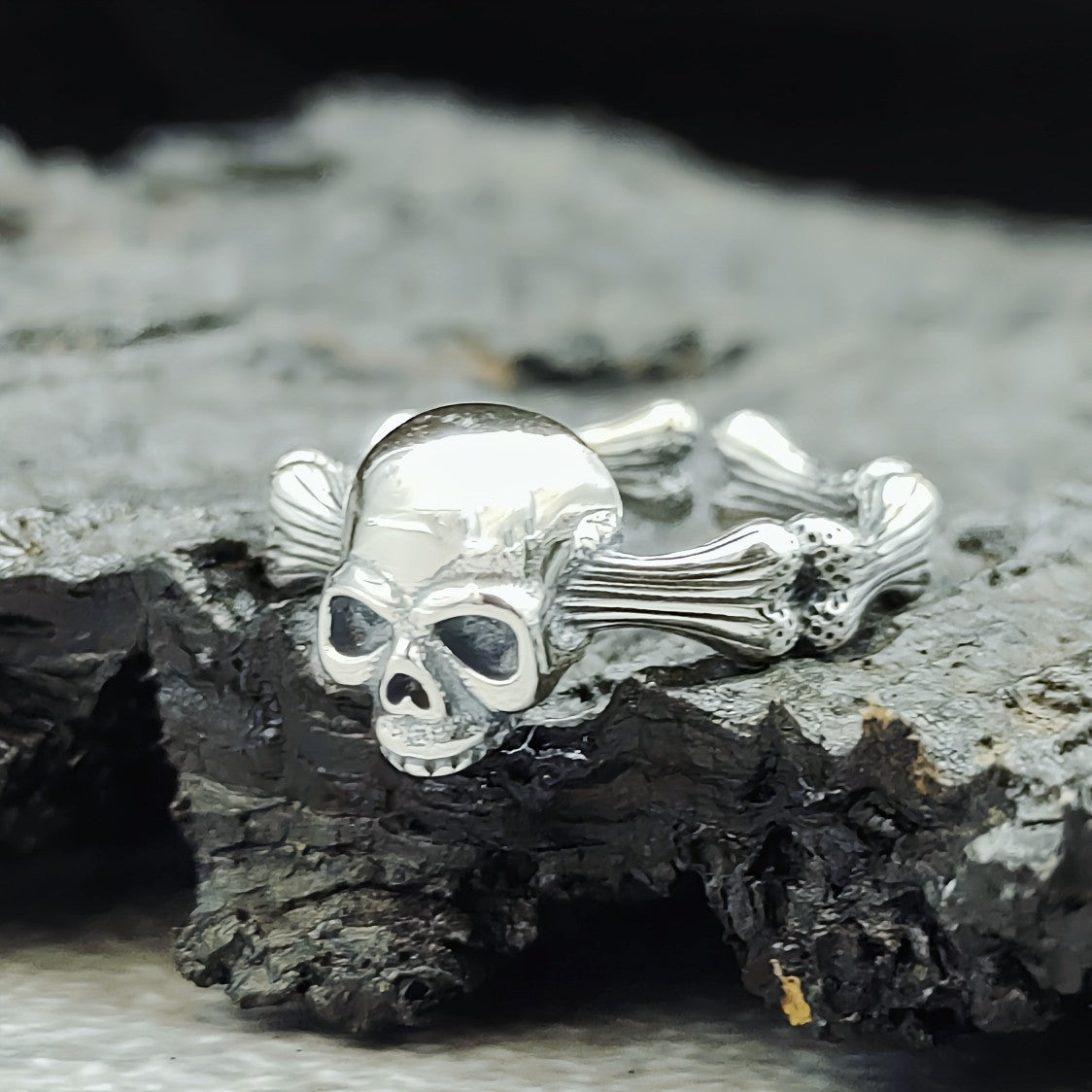 Silver Skull and Crossbones Open Ring