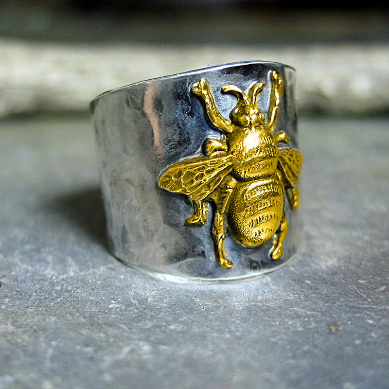Vintage Hammered Two-tone Bee Ring