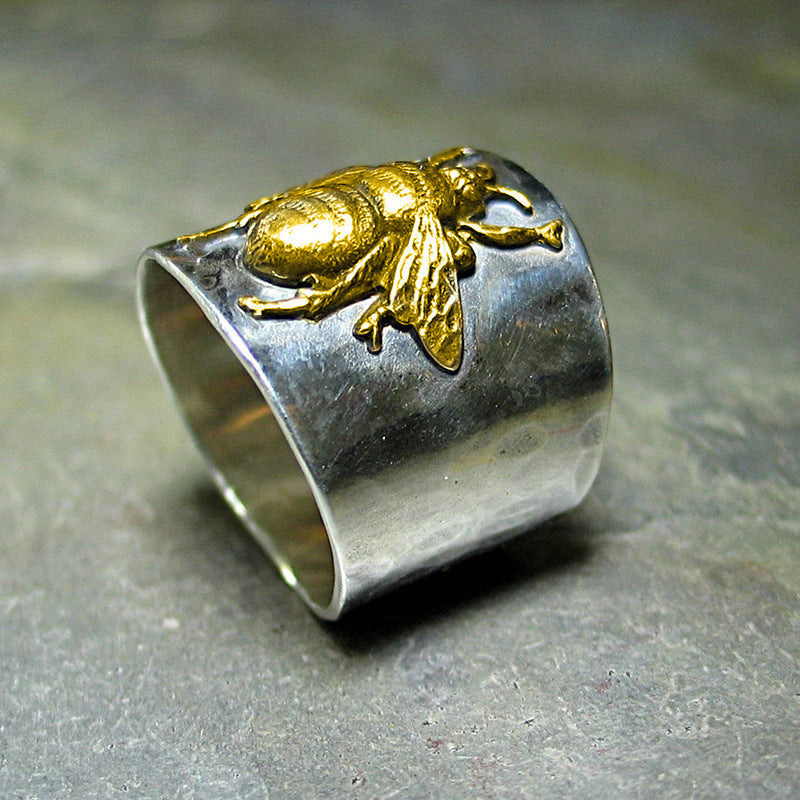 Vintage Hammered Two-tone Bee Ring