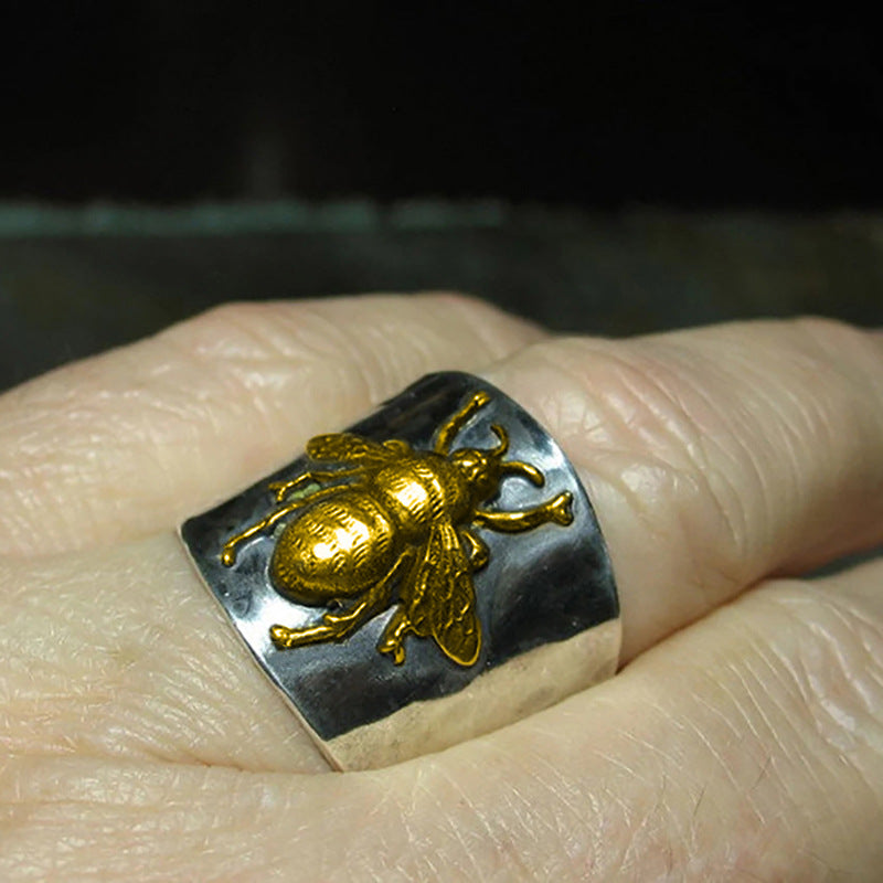 Vintage Hammered Two-tone Bee Ring