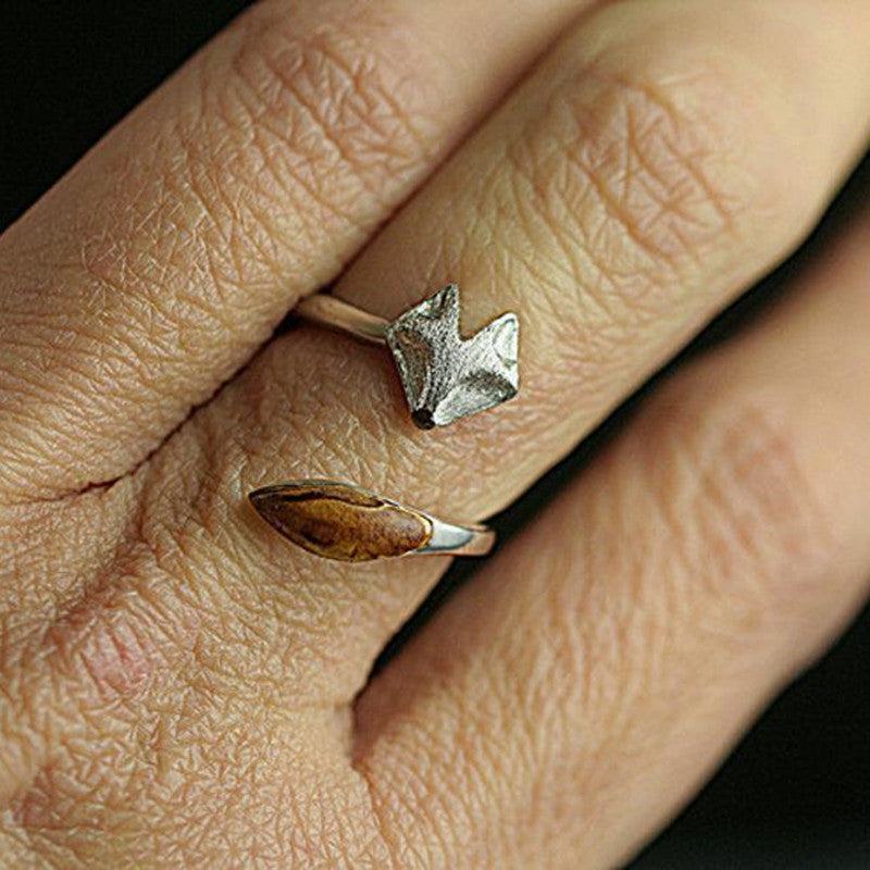 Silver Fox Ring With Stone detail Tail